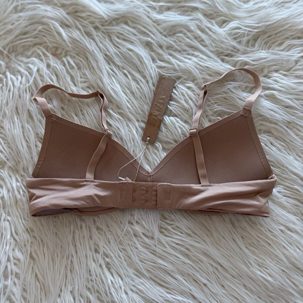 Skims Wireless Push up Bra Clay Size 32A - Picture 5 of 7